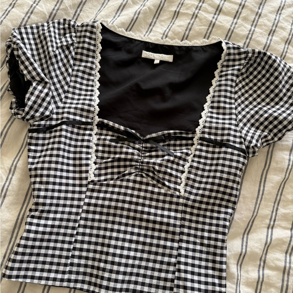 Black & White Gingham Puff Sleeve Top with Lace Trim